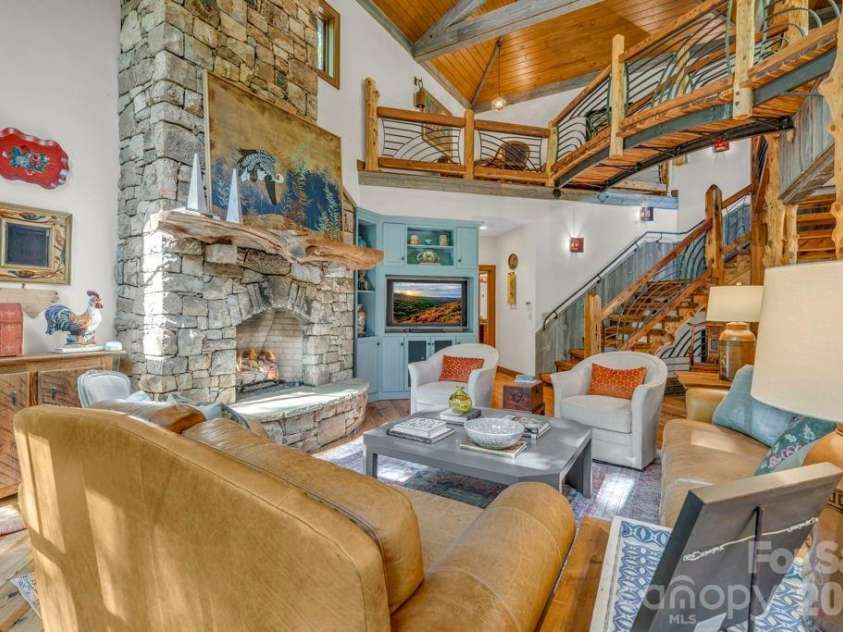 355 Oakley Green None, Boone, NC 28607.  MLS# CAR4382416, YatesRealty ID 27534. 