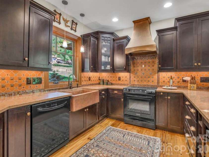355 Oakley Green None, Boone, NC 28607.  MLS# CAR4382416, YatesRealty ID 27534. 