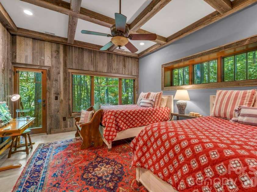 355 Oakley Green None, Boone, NC 28607.  MLS# CAR4382416, YatesRealty ID 27534. Lower-level bedroom