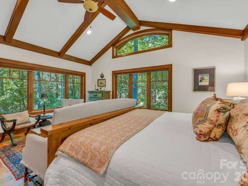 355 Oakley Green None, Boone, NC 28607.  MLS# CAR4382416, YatesRealty ID 27534. Main-level primary suite