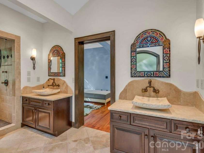 355 Oakley Green None, Boone, NC 28607.  MLS# CAR4382416, YatesRealty ID 27534. Upper-level 2nd primary suite