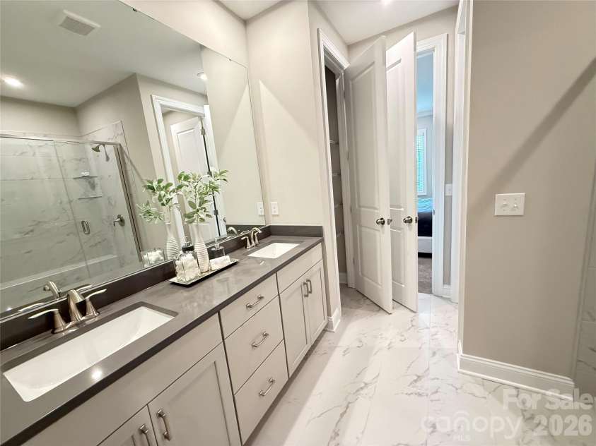 12046 Lavinia Lane, Charlotte, NC 28277.  MLS# CAR4280776, YatesRealty ID 27535. Primary Bathroom