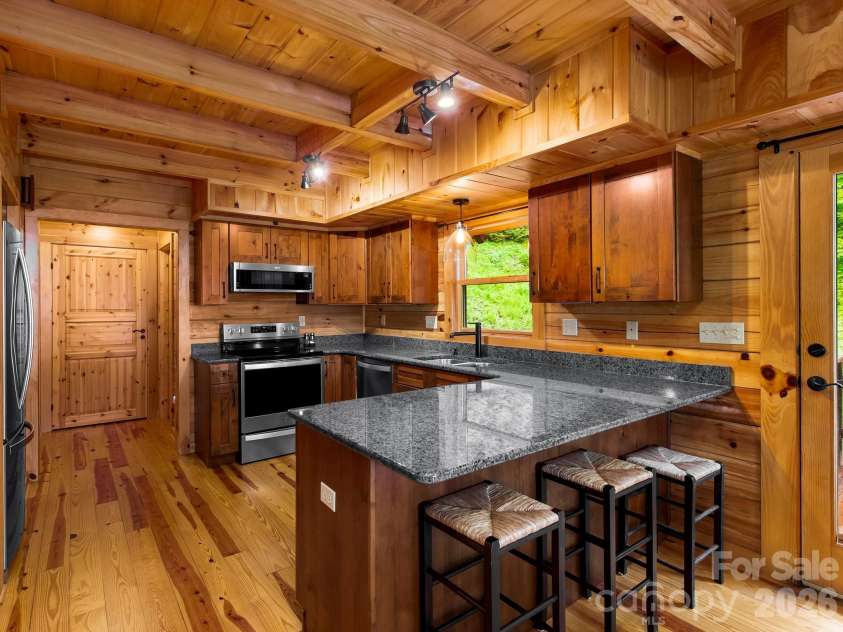 84 Sky Drive, Maggie Valley, NC 28751.  MLS# CAR4384480, YatesRealty ID 27535. 