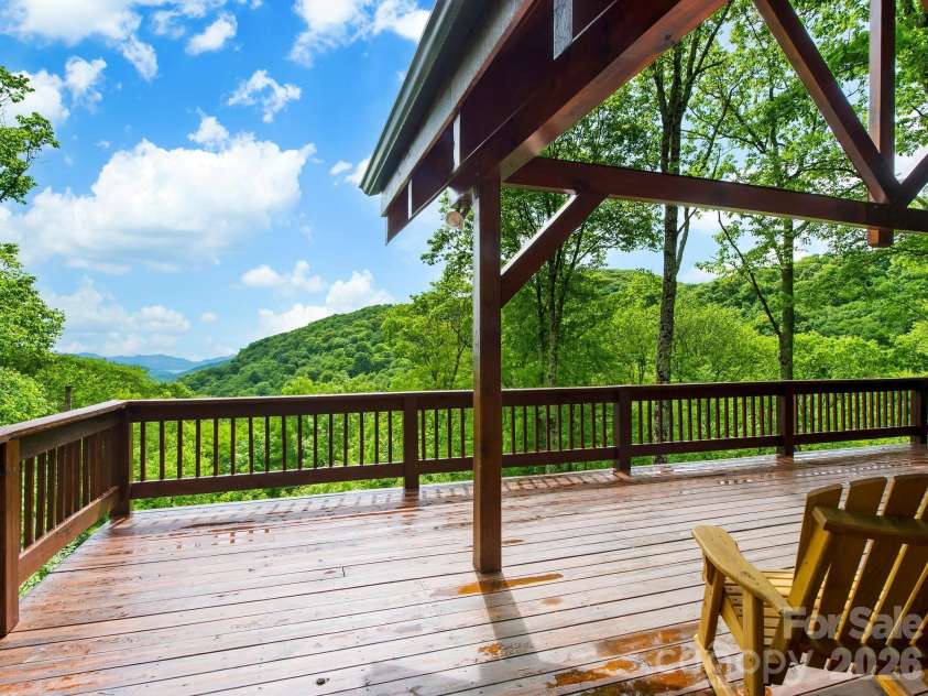 84 Sky Drive, Maggie Valley, NC 28751.  MLS# CAR4384480, YatesRealty ID 27535. 