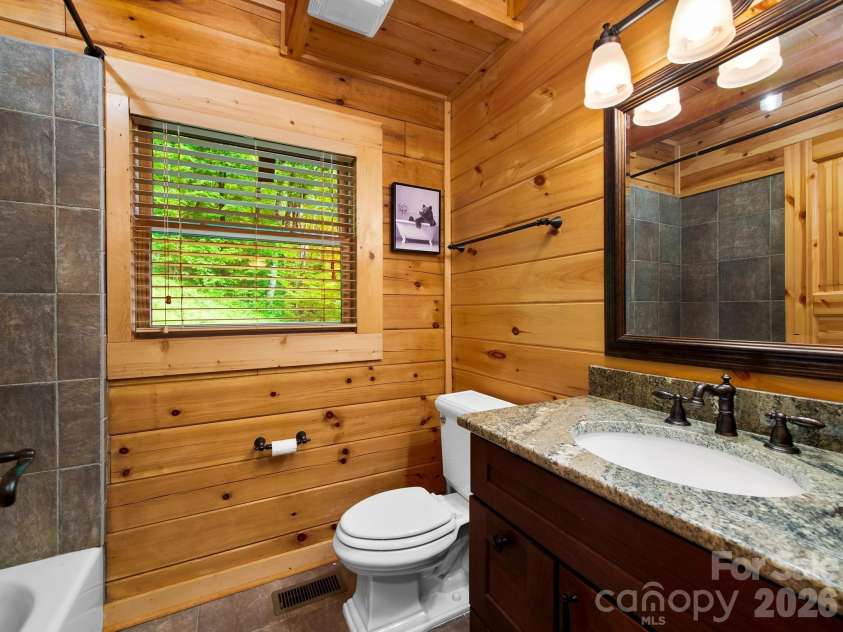 84 Sky Drive, Maggie Valley, NC 28751.  MLS# CAR4384480, YatesRealty ID 27535. 