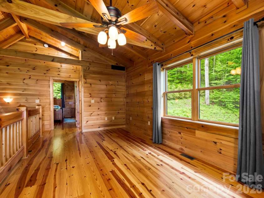 84 Sky Drive, Maggie Valley, NC 28751.  MLS# CAR4384480, YatesRealty ID 27535. 