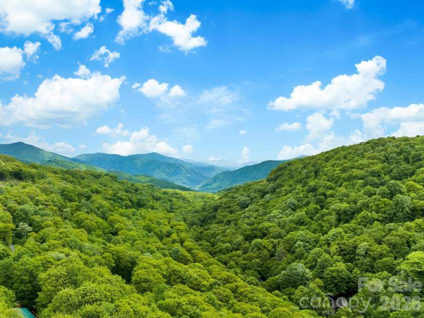 84 Sky Drive, Maggie Valley, NC 28751.  MLS# CAR4384480, YatesRealty ID 27535. 