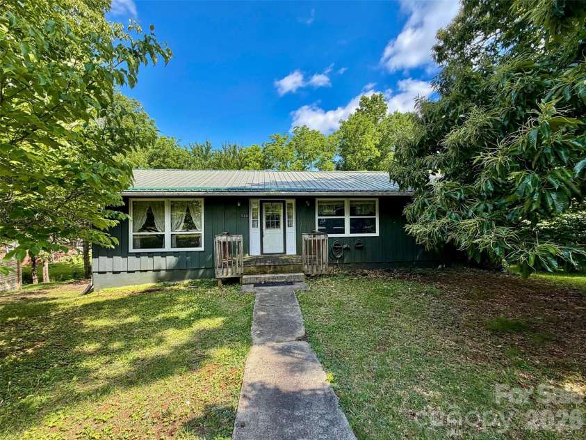133 Jarvis Street, Waynesville, NC 28786.  MLS# CAR4385471, YatesRealty ID 27537. 