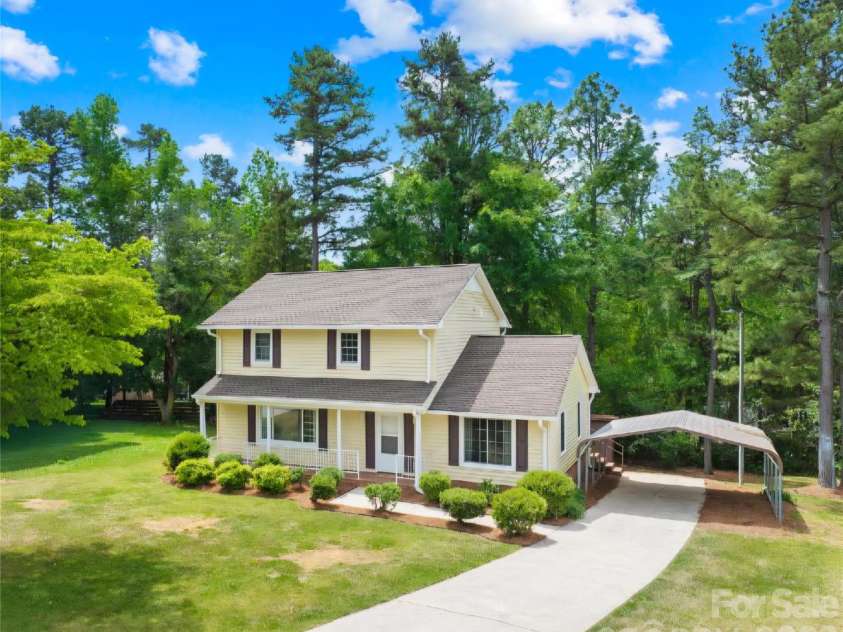 9 Post Oak Place, Salisbury, NC 28147.  MLS# CAR4379365, YatesRealty ID 27538. 