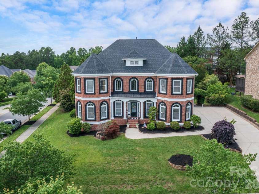 14136 Shaw Drive, Huntersville, NC 28078.  MLS# CAR4394077, YatesRealty ID 27539. 