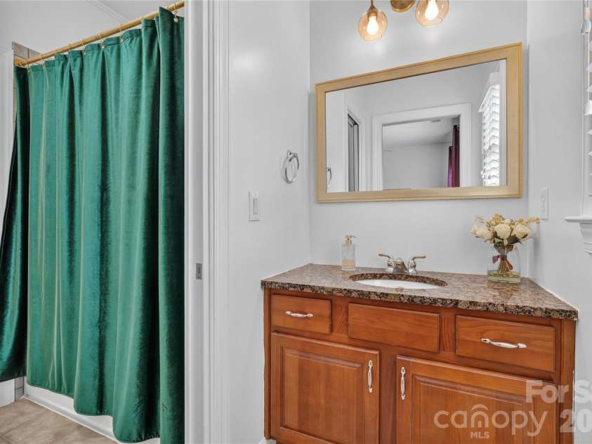 14136 Shaw Drive, Huntersville, NC 28078.  MLS# CAR4394077, YatesRealty ID 27539. 