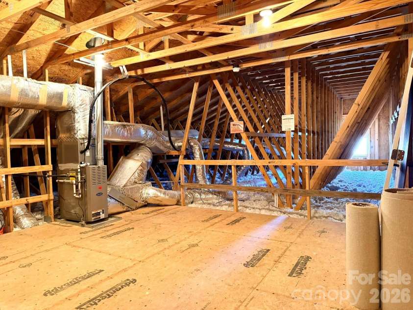 471 26th Avenue, Hickory, NC 28601.  MLS# CAR4330862, YatesRealty ID 2754. 