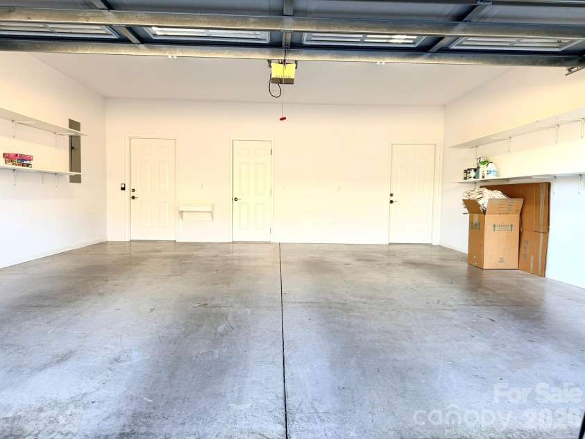 471 26th Avenue, Hickory, NC 28601.  MLS# CAR4330862, YatesRealty ID 2754. 