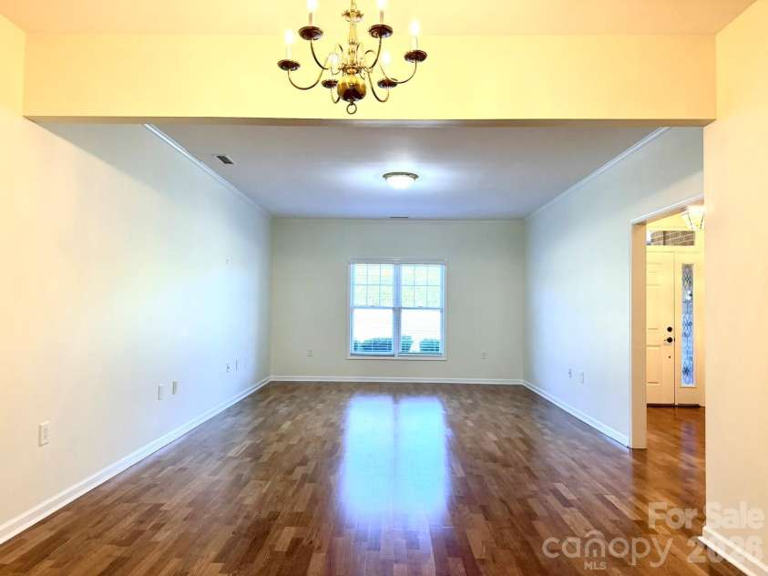 471 26th Avenue, Hickory, NC 28601.  MLS# CAR4330862, YatesRealty ID 2754. 