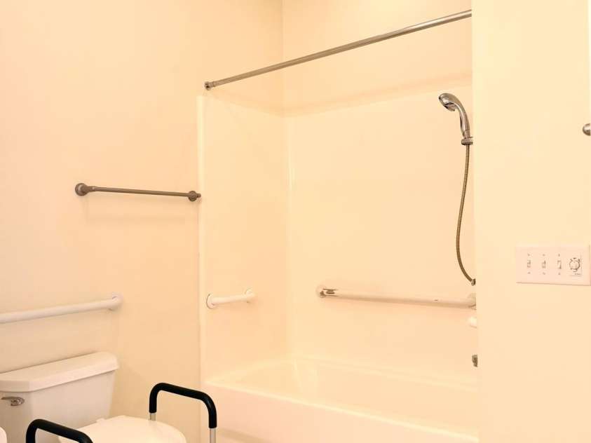 471 26th Avenue, Hickory, NC 28601.  MLS# CAR4330862, YatesRealty ID 2754. 