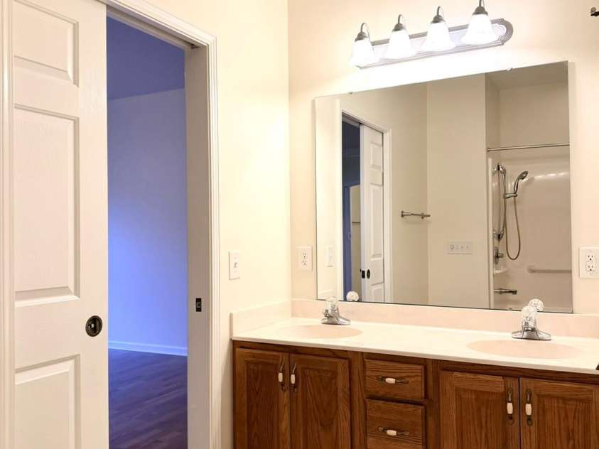 471 26th Avenue, Hickory, NC 28601.  MLS# CAR4330862, YatesRealty ID 2754. 