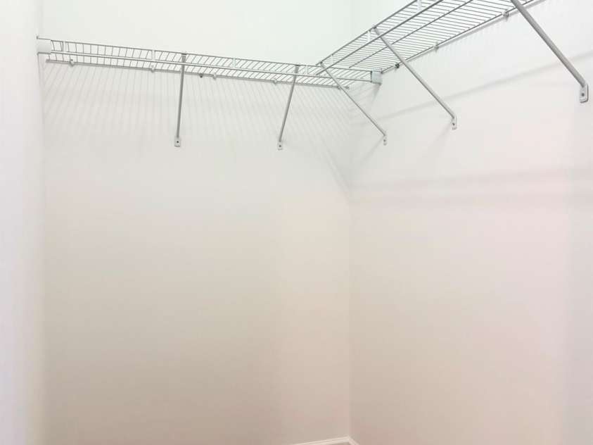 471 26th Avenue, Hickory, NC 28601.  MLS# CAR4330862, YatesRealty ID 2754. 