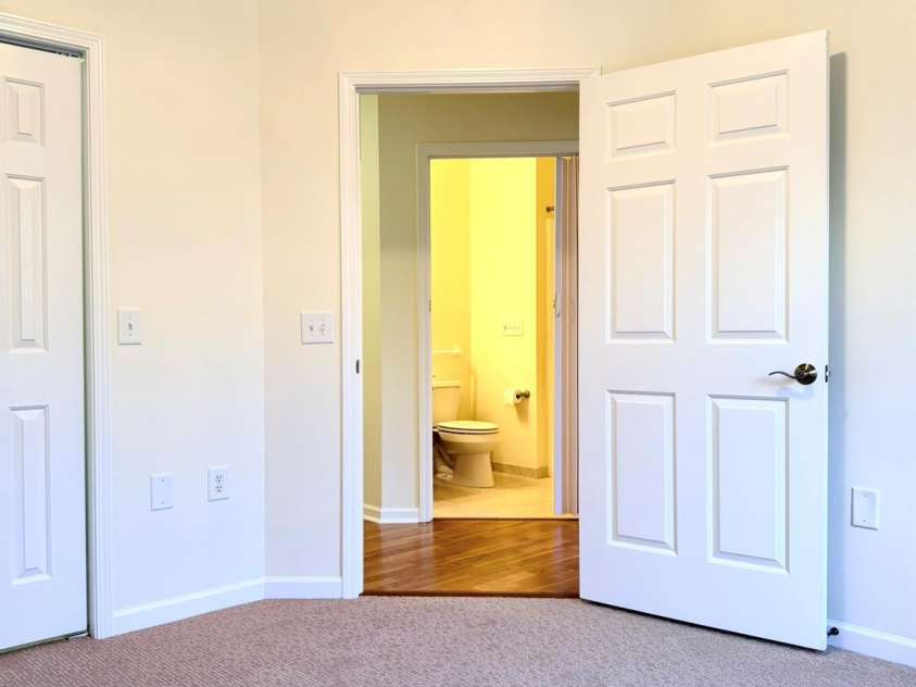 471 26th Avenue, Hickory, NC 28601.  MLS# CAR4330862, YatesRealty ID 2754. 