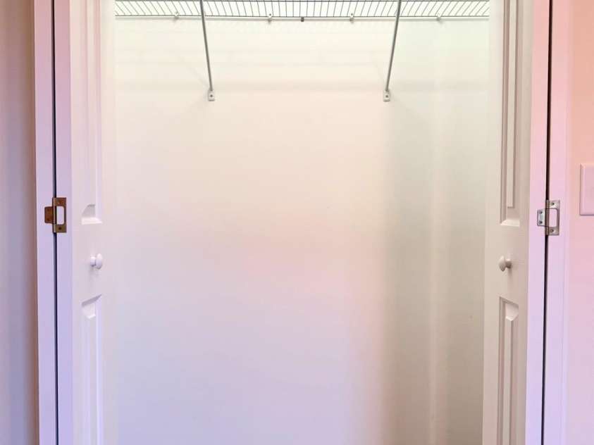 471 26th Avenue, Hickory, NC 28601.  MLS# CAR4330862, YatesRealty ID 2754. 