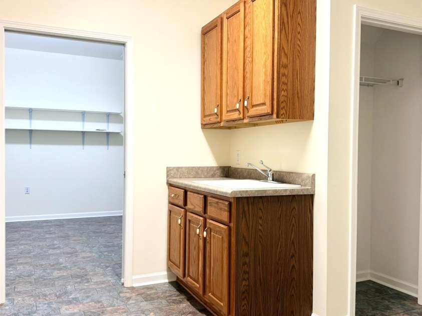 471 26th Avenue, Hickory, NC 28601.  MLS# CAR4330862, YatesRealty ID 2754. 