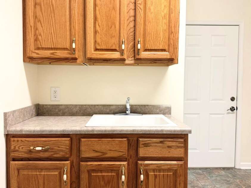 471 26th Avenue, Hickory, NC 28601.  MLS# CAR4330862, YatesRealty ID 2754. 