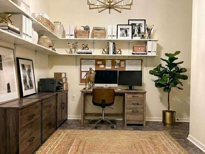 471 26th Avenue, Hickory, NC 28601.  MLS# CAR4330862, YatesRealty ID 2754. 