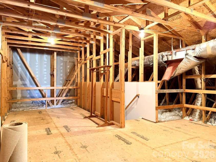 471 26th Avenue, Hickory, NC 28601.  MLS# CAR4330862, YatesRealty ID 2754. 