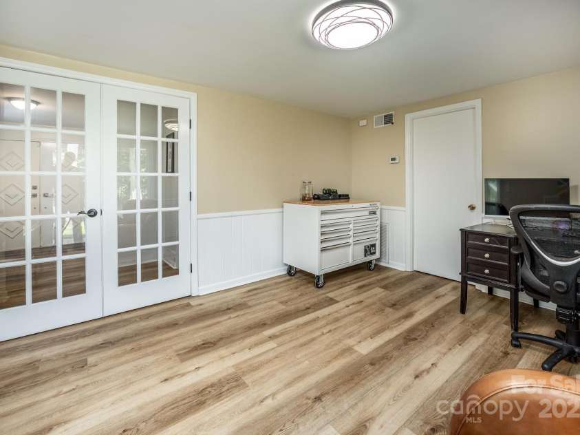 411 Saint Andrews Road, Statesville, NC 28625.  MLS# CAR4266848, YatesRealty ID 27540. 