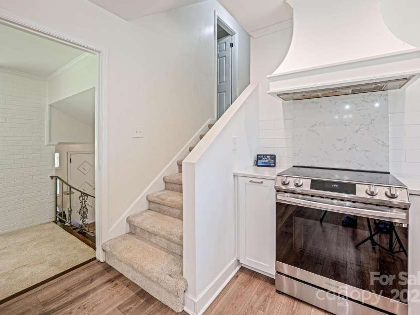 411 Saint Andrews Road, Statesville, NC 28625.  MLS# CAR4266848, YatesRealty ID 27540. 