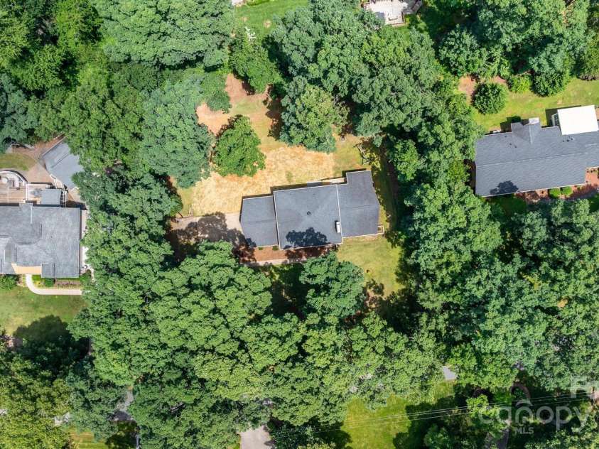 411 Saint Andrews Road, Statesville, NC 28625.  MLS# CAR4266848, YatesRealty ID 27540. 