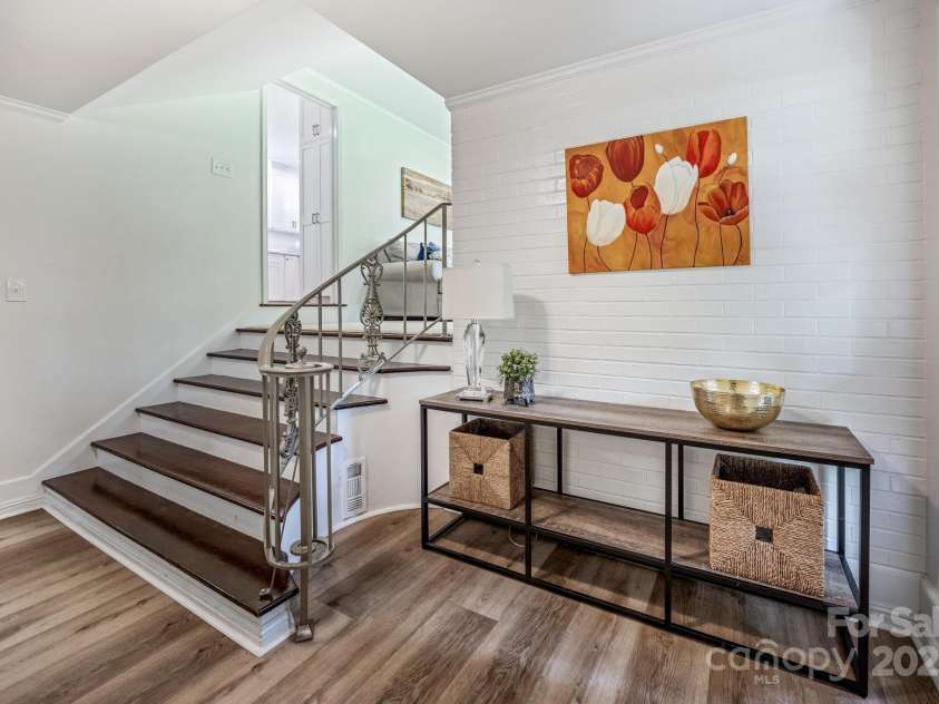 411 Saint Andrews Road, Statesville, NC 28625.  MLS# CAR4266848, YatesRealty ID 27540. Check out this foyer!