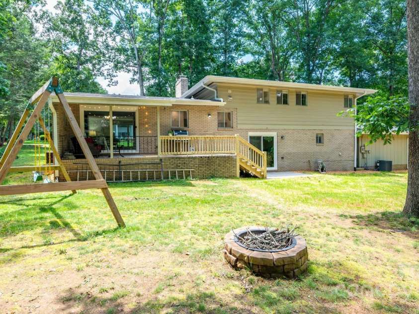 411 Saint Andrews Road, Statesville, NC 28625.  MLS# CAR4266848, YatesRealty ID 27540. Large lot