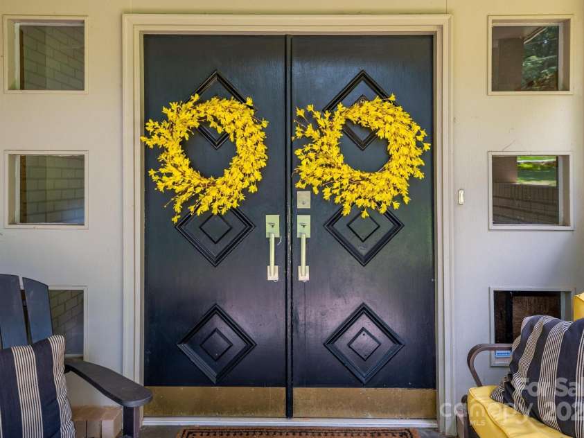 411 Saint Andrews Road, Statesville, NC 28625.  MLS# CAR4266848, YatesRealty ID 27540. Love these doors!