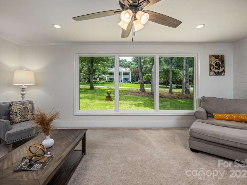 411 Saint Andrews Road, Statesville, NC 28625.  MLS# CAR4266848, YatesRealty ID 27540. Picture window takes center stage!