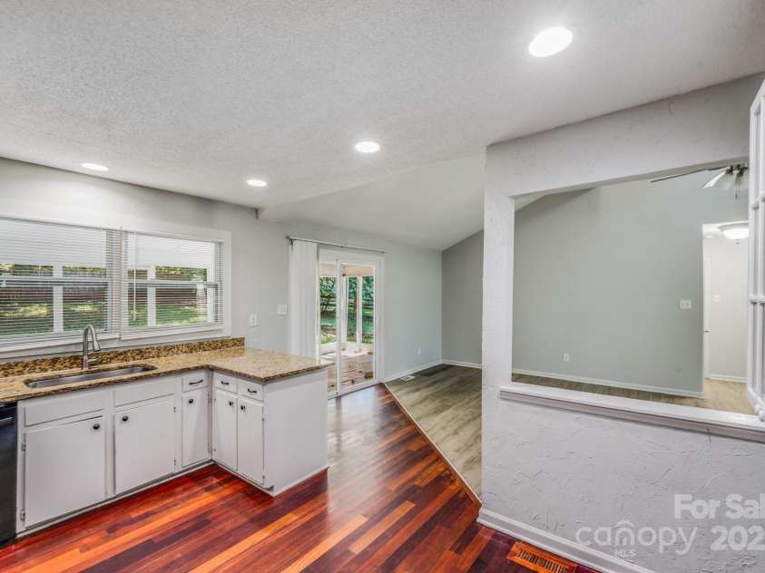 12031 Rock Canyon Drive, Charlotte, NC 28226.  MLS# CAR4277506, YatesRealty ID 27541. 