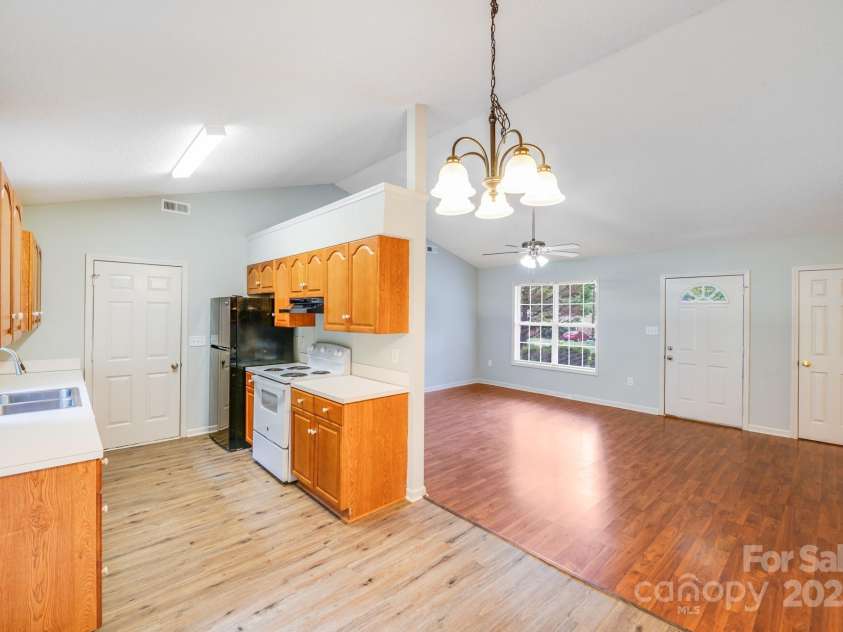 1108 Brookwood Drive, Stanley, NC 28164.  MLS# CAR4279647, YatesRealty ID 27542. 