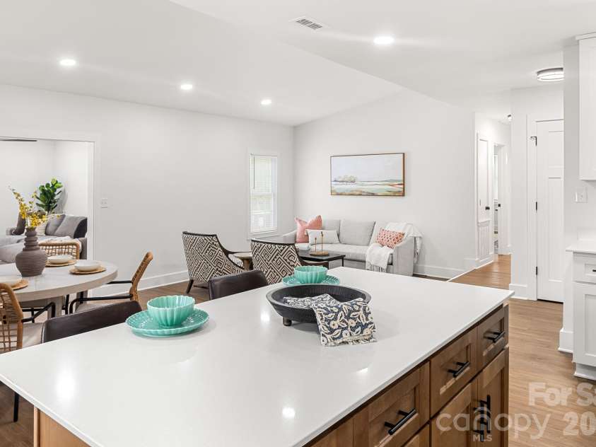 12101 Charing Grove Lane, Charlotte, NC 28273.  MLS# CAR4384100, YatesRealty ID 27542. 