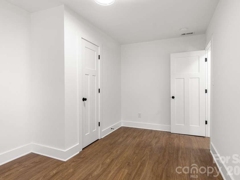 12101 Charing Grove Lane, Charlotte, NC 28273.  MLS# CAR4384100, YatesRealty ID 27542. 