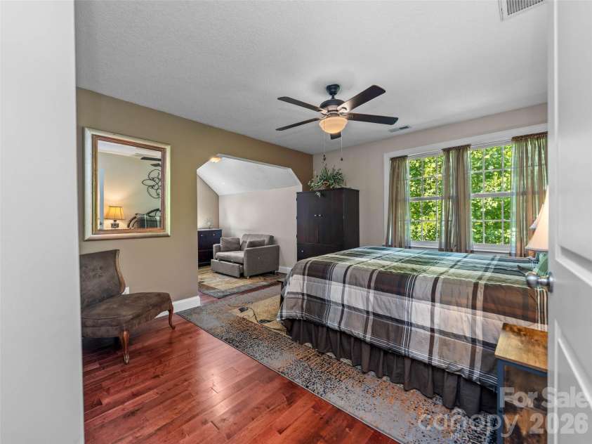 350 Vista Point Drive, Weaverville, NC 28787.  MLS# CAR4384418, YatesRealty ID 27543. Guest