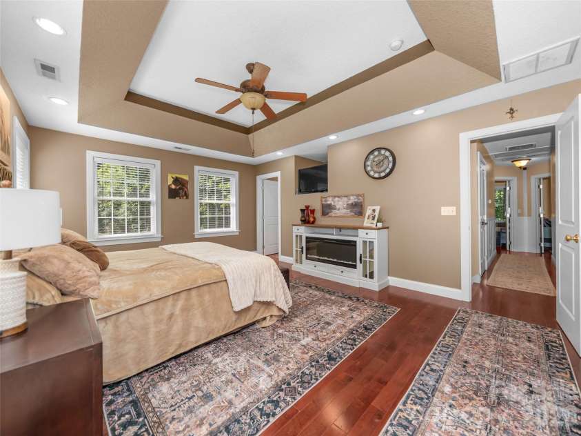 350 Vista Point Drive, Weaverville, NC 28787.  MLS# CAR4384418, YatesRealty ID 27543. Master