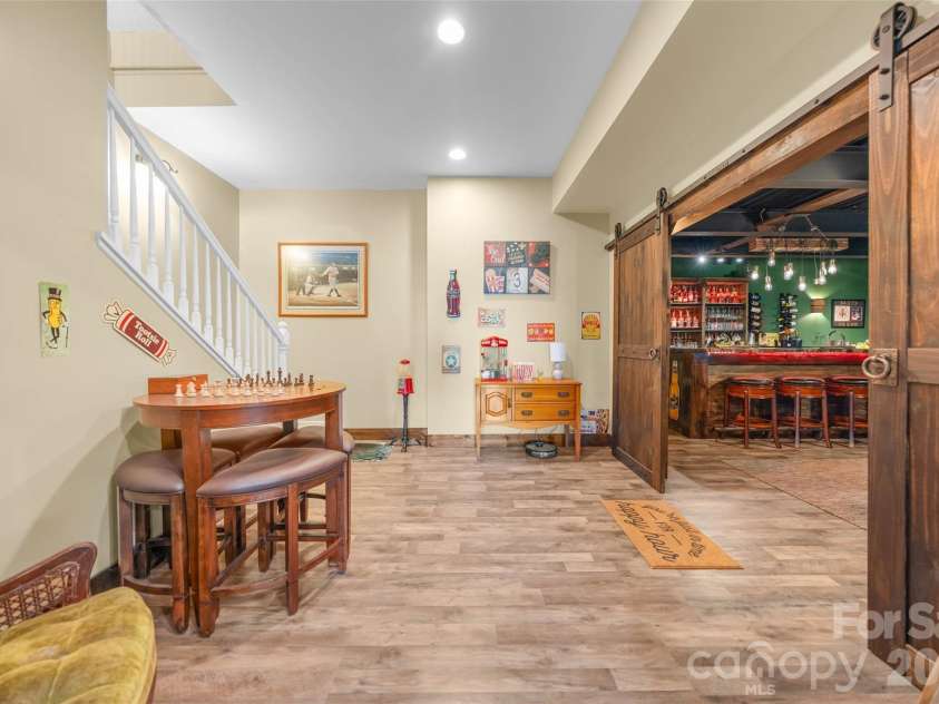 350 Vista Point Drive, Weaverville, NC 28787.  MLS# CAR4384418, YatesRealty ID 27543. Private lounge