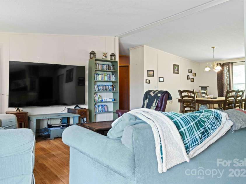 47 Garrett Drive, Nebo, NC 28761.  MLS# CAR4280885, YatesRealty ID 27543. 