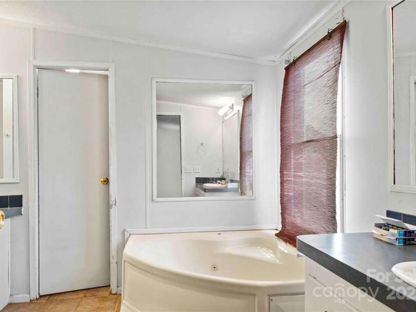 47 Garrett Drive, Nebo, NC 28761.  MLS# CAR4280885, YatesRealty ID 27543. 