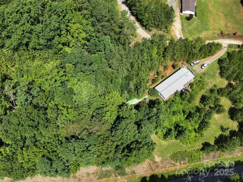 47 Garrett Drive, Nebo, NC 28761.  MLS# CAR4280885, YatesRealty ID 27543. 