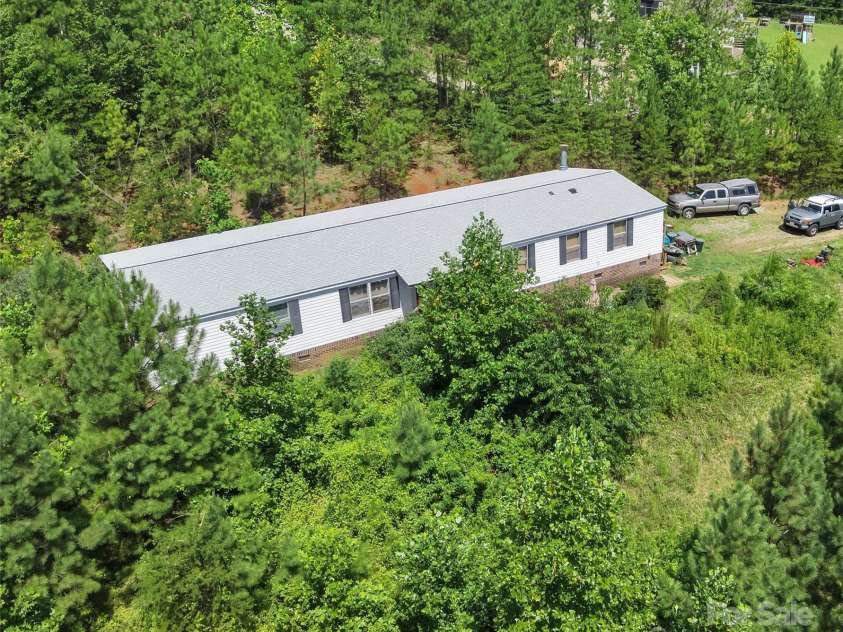 47 Garrett Drive, Nebo, NC 28761.  MLS# CAR4280885, YatesRealty ID 27543. 