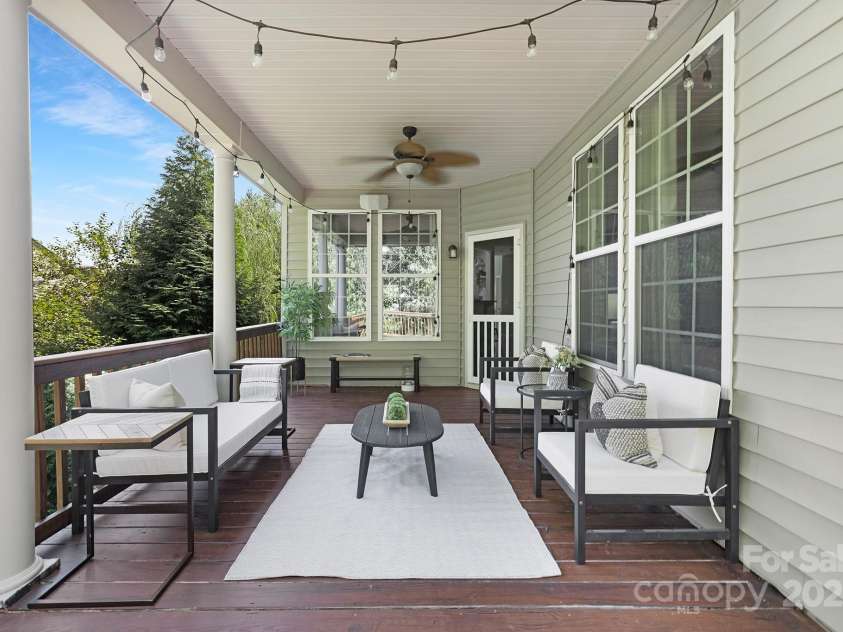 446 Leaf Arbor Court, Clover, SC 29710.  MLS# CAR4281228, YatesRealty ID 27544. 