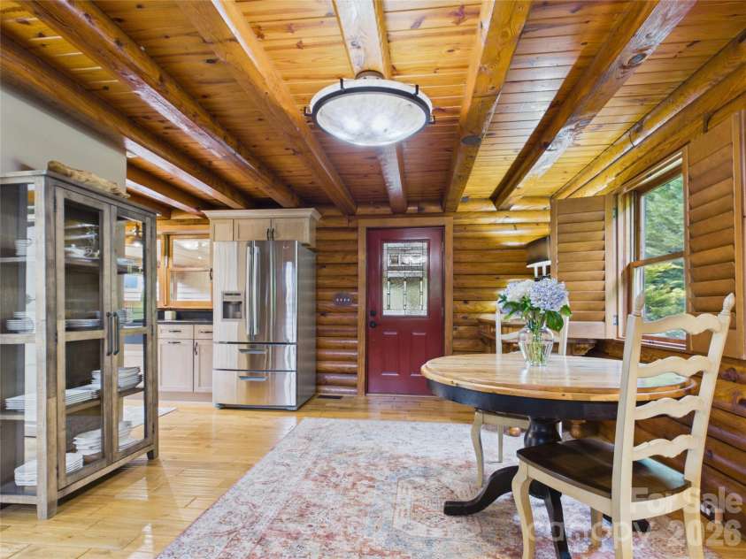 15425 Rocky River Road, Davidson, NC 28036.  MLS# CAR4382327, YatesRealty ID 27548. Dining area