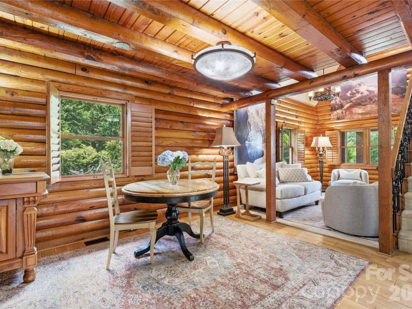 15425 Rocky River Road, Davidson, NC 28036.  MLS# CAR4382327, YatesRealty ID 27548. Kitchen to dining and living rooms