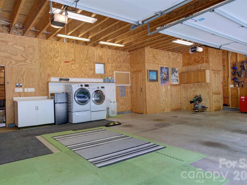 15425 Rocky River Road, Davidson, NC 28036.  MLS# CAR4382327, YatesRealty ID 27548. Laundry facilities here and a sink and half bath