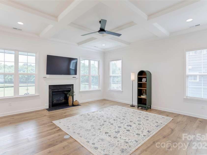 471 Lucky Drive, Concord, NC 28027.  MLS# CAR4281393, YatesRealty ID 27548. 